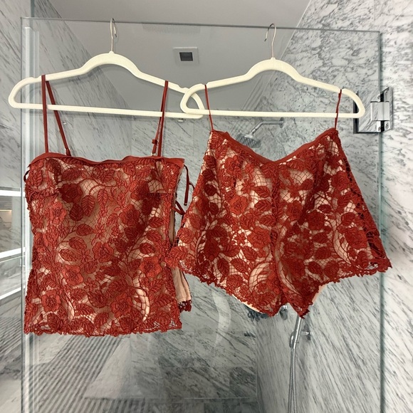 SET NEW Cult Gaia Lace Set TOP AND SHORTS - Picture 5 of 16